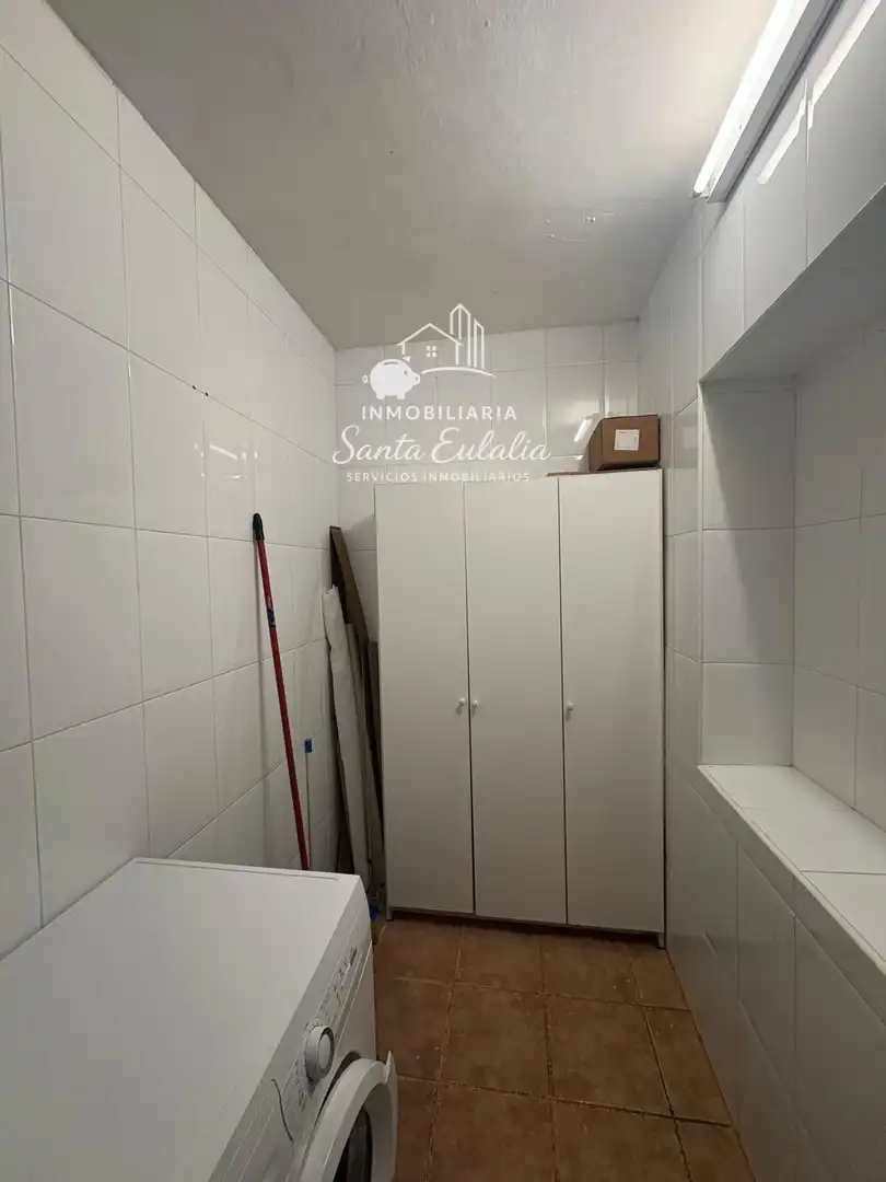 Bedroom of Flat for sale in Sur
