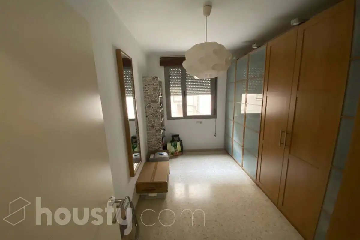 Schlafzimmer von Wohnung zur Miete in Sevilla mit Klimaanlage, Terrasse und Balkon