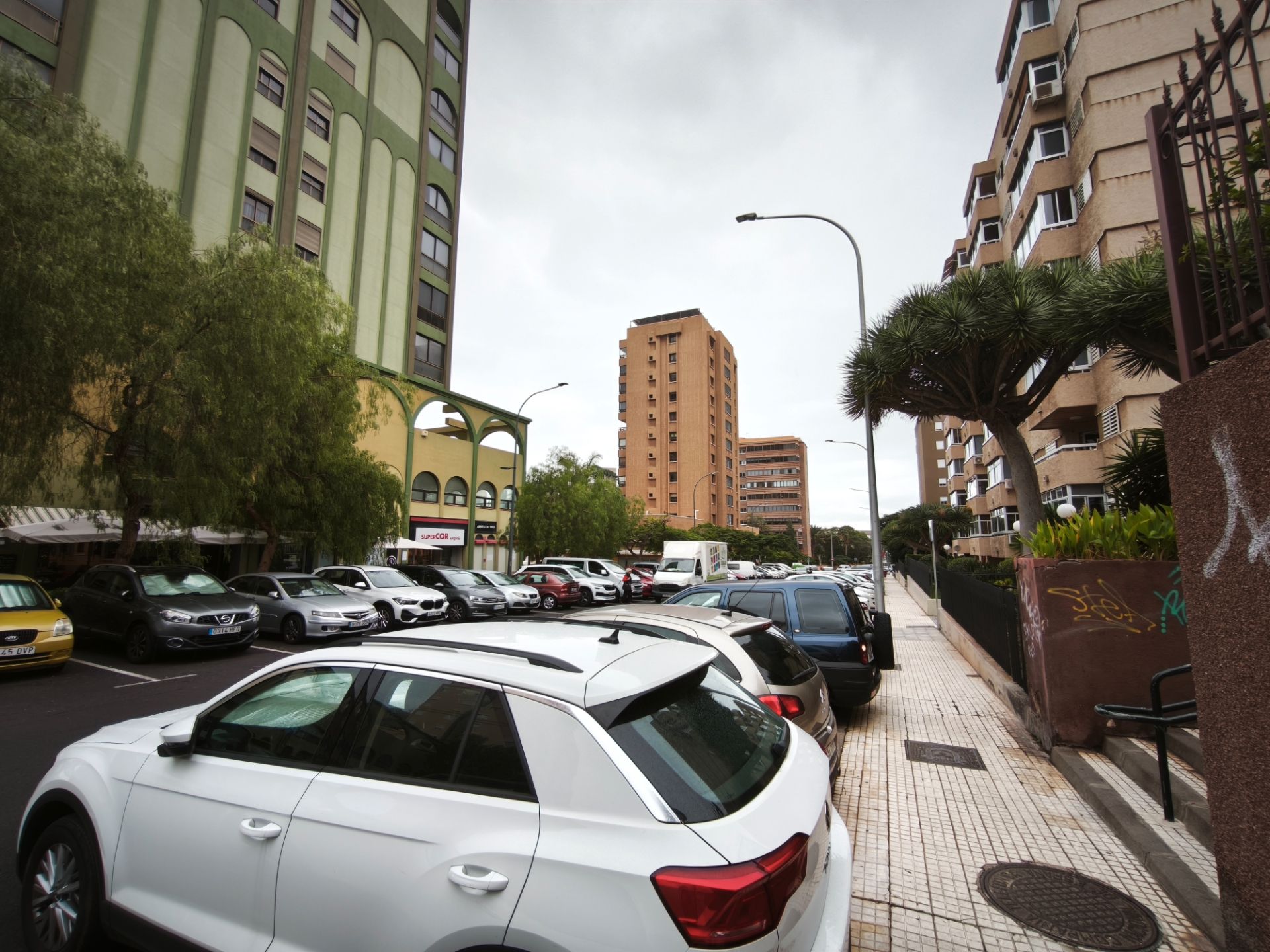 Aparcament de Oficina de lloguer en  Santa Cruz de Tenerife Capital amb Aire condicionat