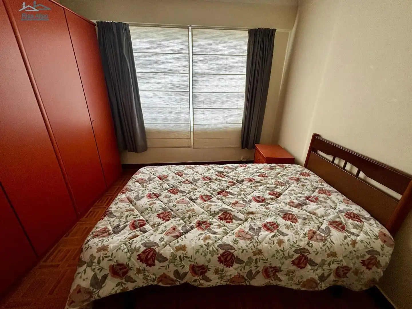 Habitación de Piso de alquiler en A Coruña Capital  con Calefacción y Amueblado