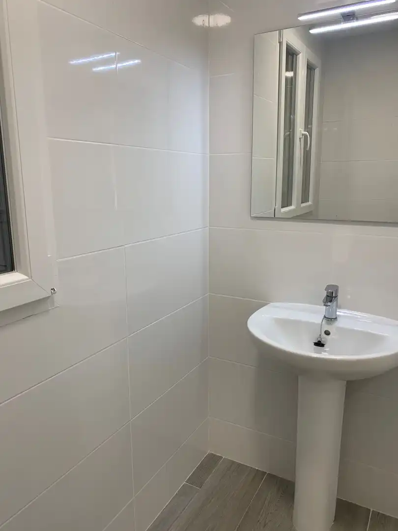 Bathroom of Flat for share in Alcoy / Alcoi  with Heating, Terrace and Furnished
