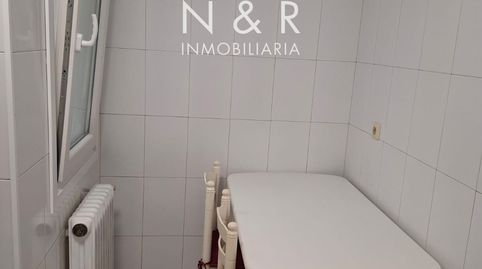 Foto 2 de Piso de alquiler en Pardiñeiros, O Milladoiro, Ames