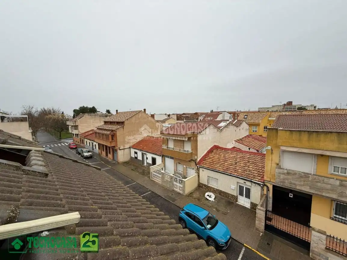 Exterior view of Flat for sale in Ciudad Real  with Air Conditioner