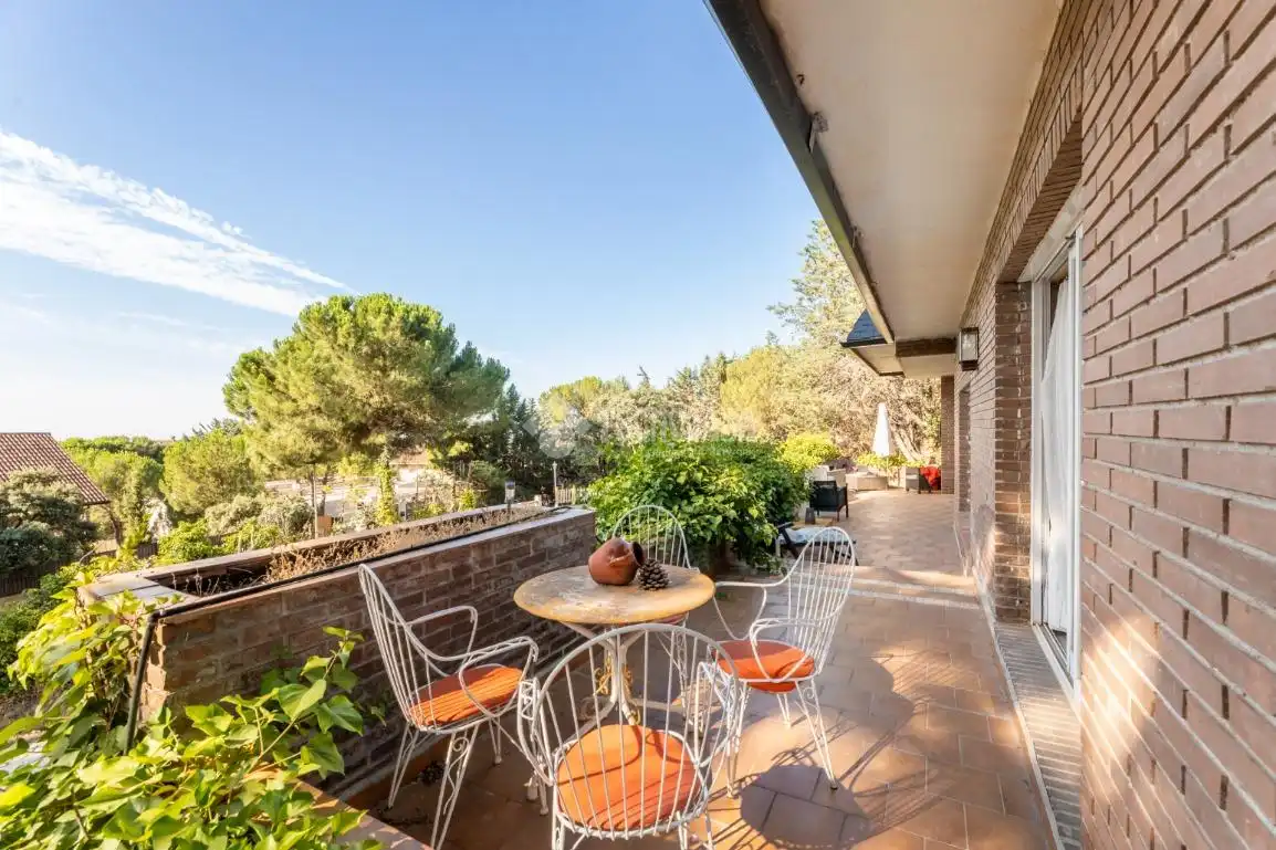 Terrasse von Haus oder Chalet zum Verkauf in Torrelodones mit Heizung, Privatgarten und Terrasse