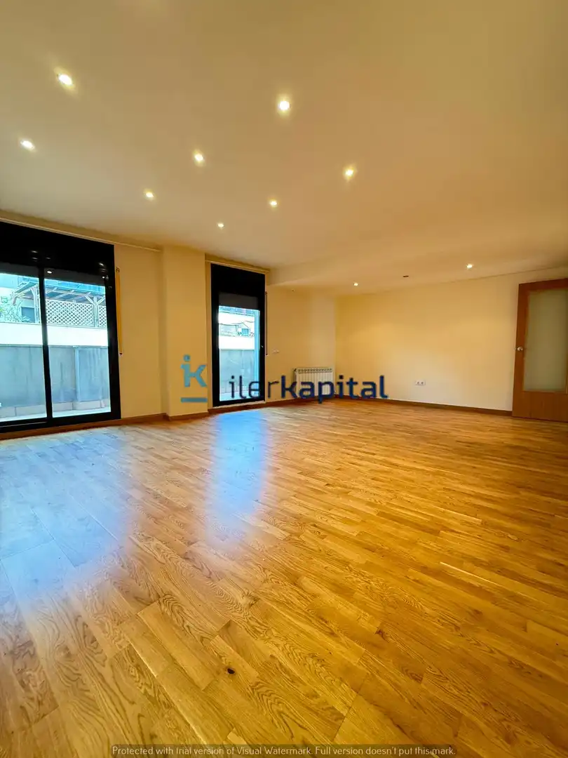 Flat for rent in Rosselló  with Heating