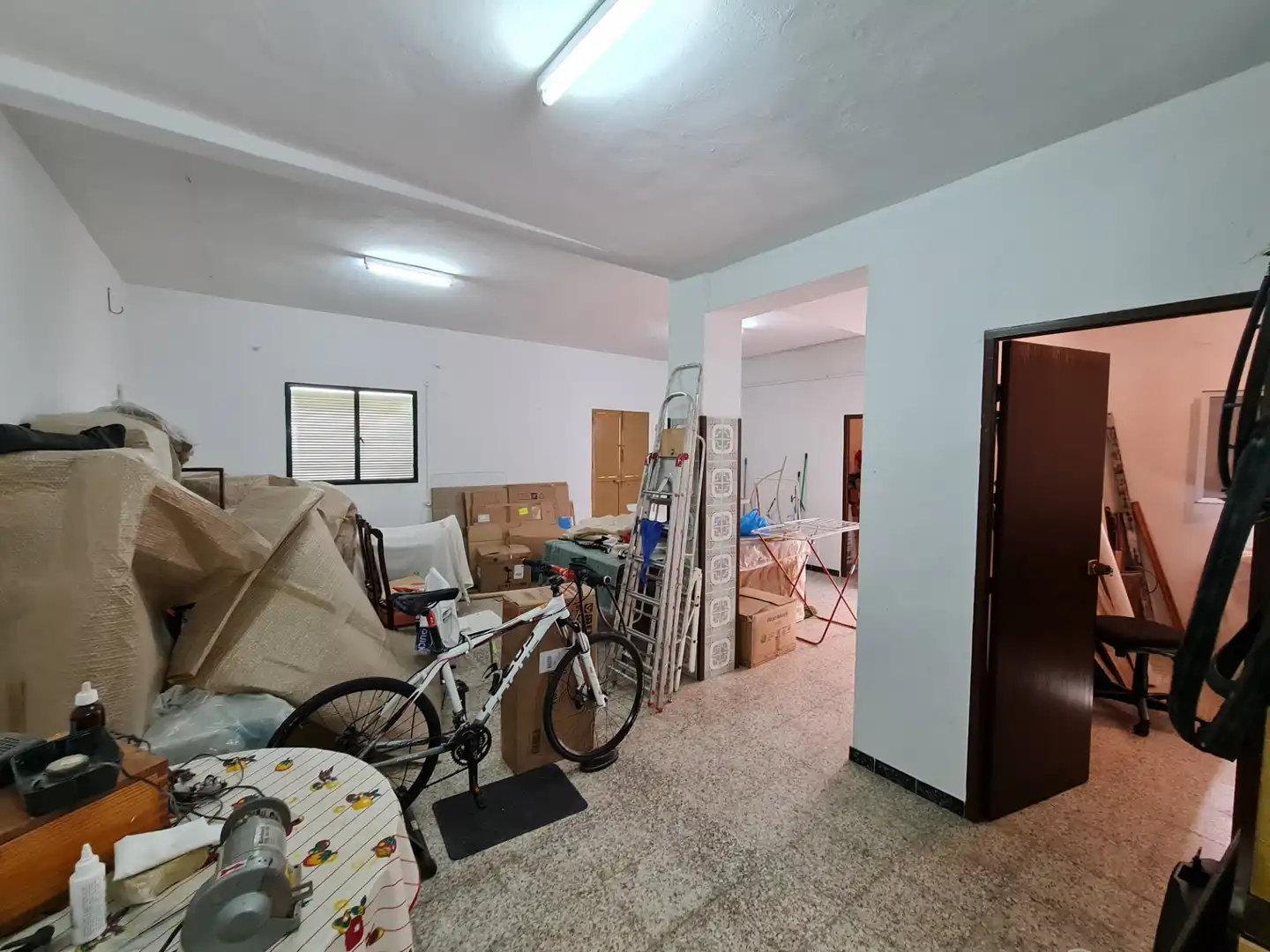 Houses for sale in Camas  with Air Conditioner, Terrace and Storage room