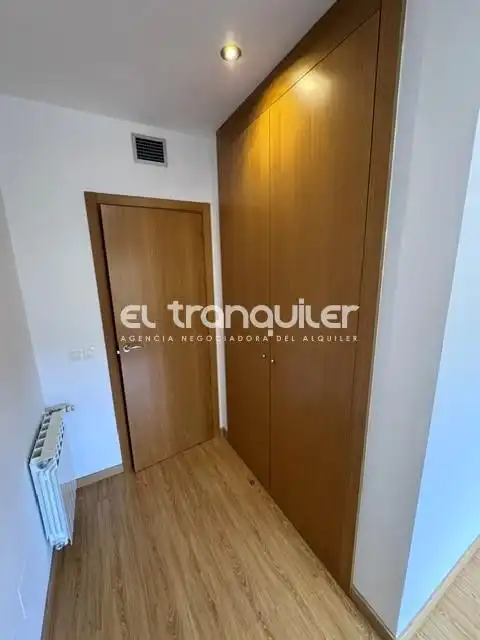 Schlafzimmer von Wohnung zur Miete in Las Rozas de Madrid mit Klimaanlage, Abstellraum und Waschmaschine