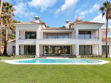 Xalet amb piscina en venda a Milla de Oro
