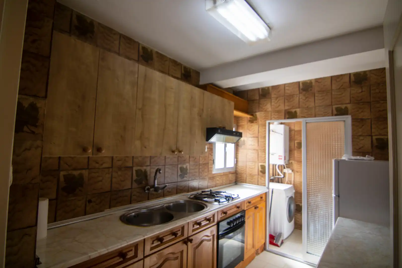 Kitchen of Flat for sale in Madrid  with Terrace, Washing machine and Alarm