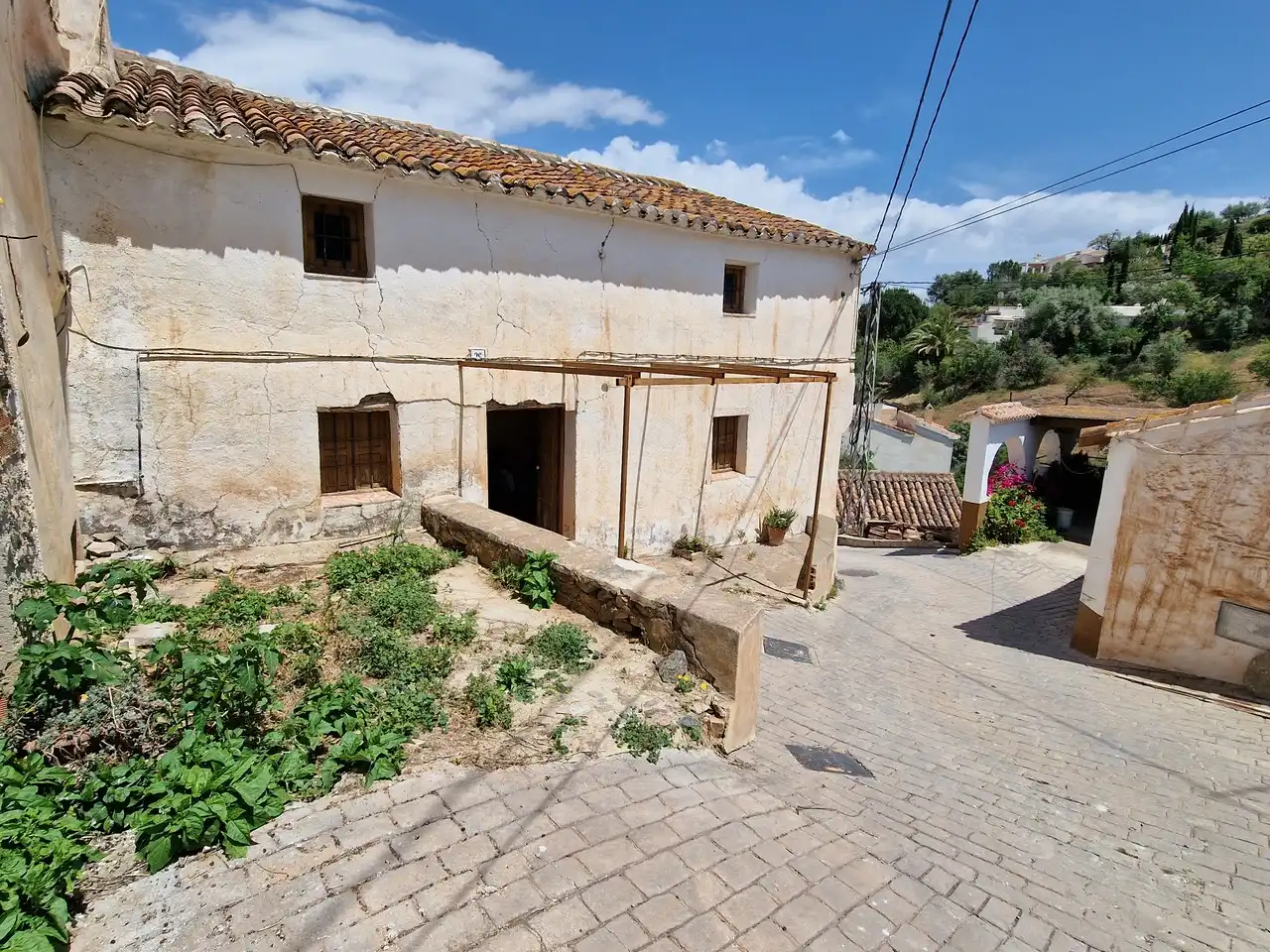 Außenansicht von Country house zum Verkauf in Viñuela