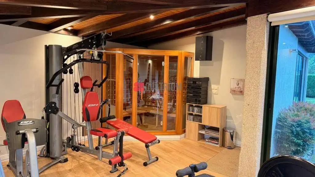 Houses for sale in Santiago de Compostela   with Heating, Private garden and Storage room
