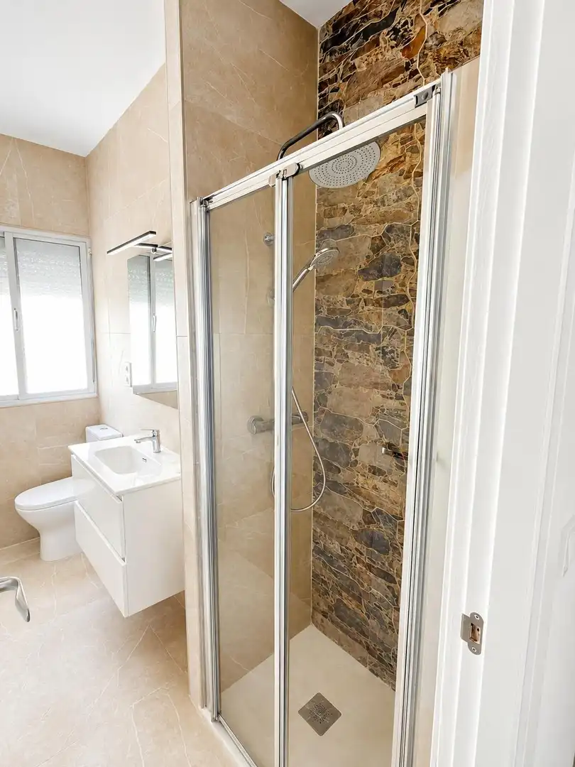Baño de Piso en venta en El Puerto de Santa María con Aire acondicionado, Calefacción y Amueblado