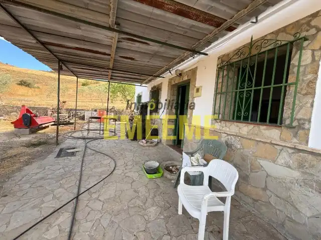 Vista exterior de Casa o xalet en venda en Ronda amb Piscina i Moblat