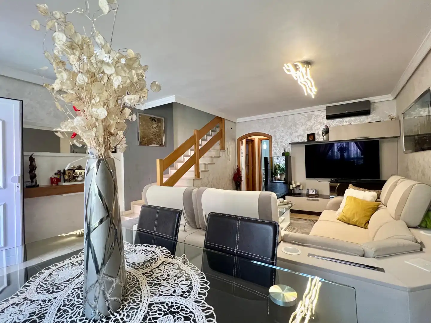 Sala d'estar de Casa o xalet en venda en Mogán amb Aire condicionat, Terrassa i Traster
