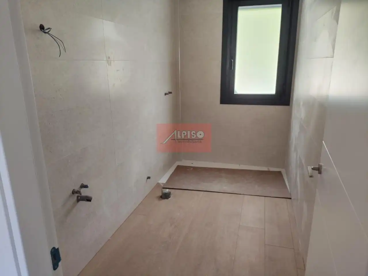 Bathroom of Houses for sale in Ourense Capital   with Heating, Private garden and Terrace