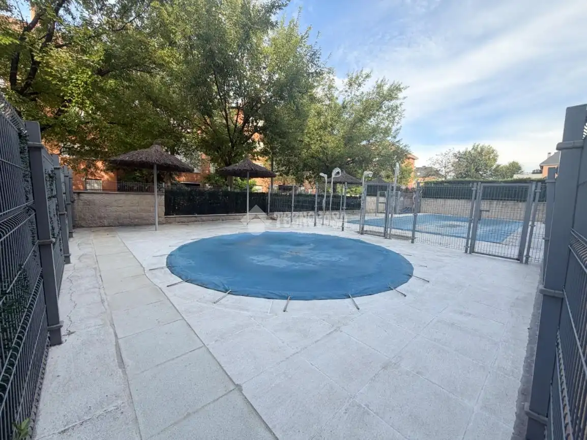 Piso de alquiler en Los Valles