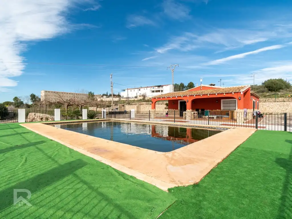 Piscina de Casa o chalet en venta en Llutxent
