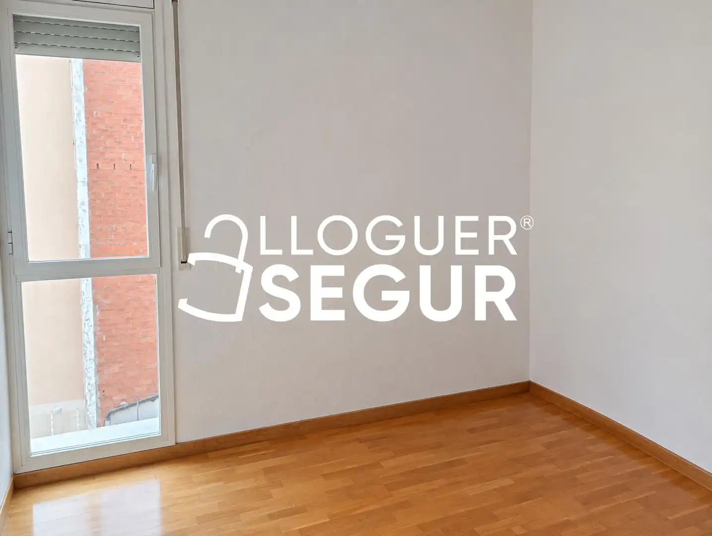 Flat for rent in Carlas Martí y Vilá, Centre