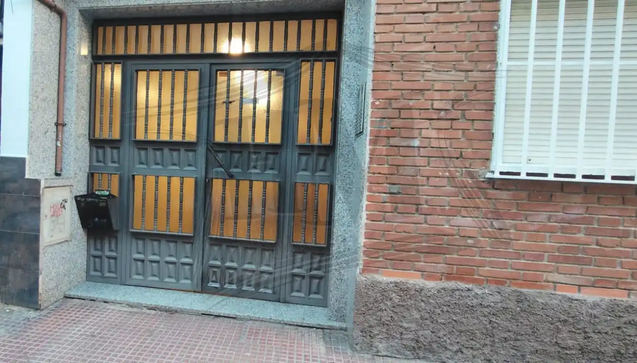 Vista exterior de Piso en venta en Alcalá de Henares con Terraza y Internet