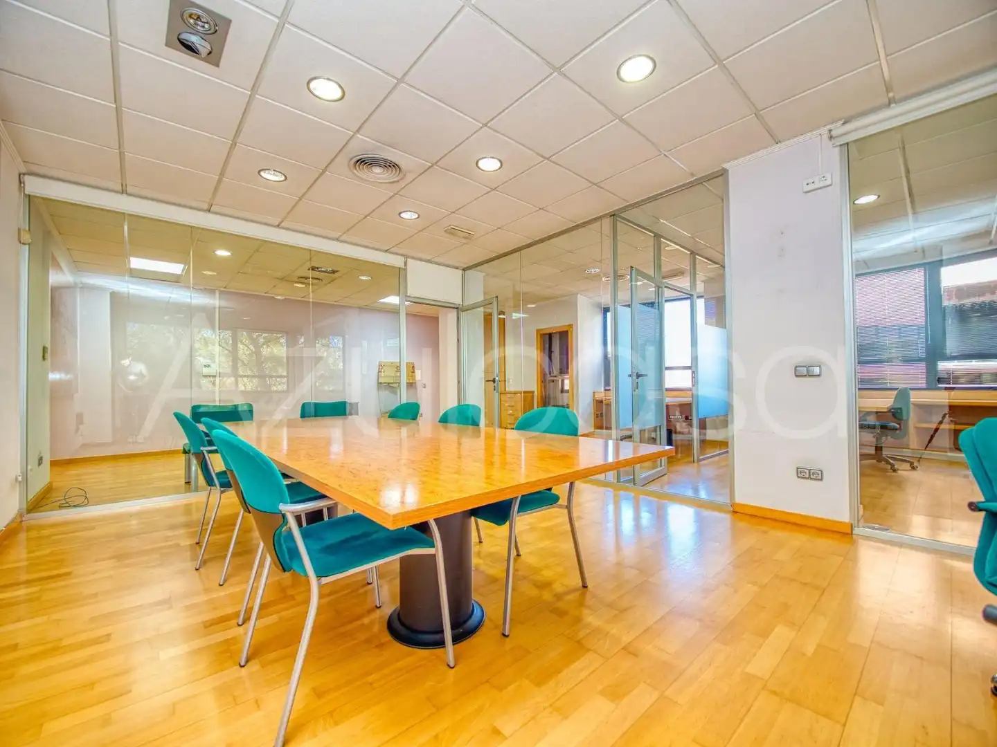 Office for sale in Alicante / Alacant  with Air Conditioner and Furnished