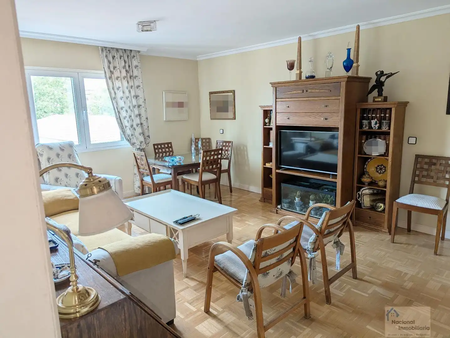 Sala de estar de Dúplex en venta en Segovia con Calefacción, Parquet y Trastero