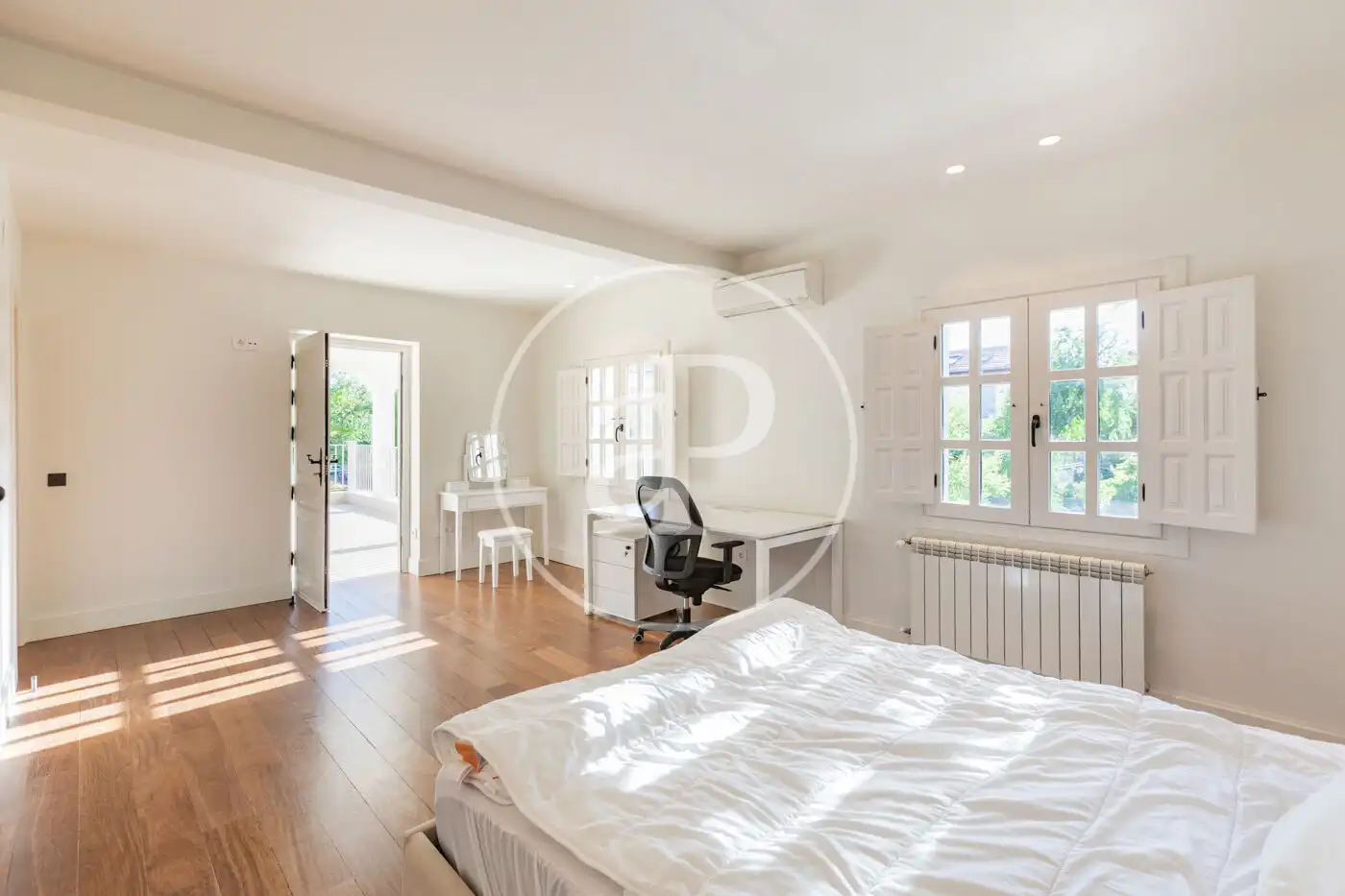 Bedroom of Houses for rent in Madrid  with Air Conditioner, Heating and Private garden