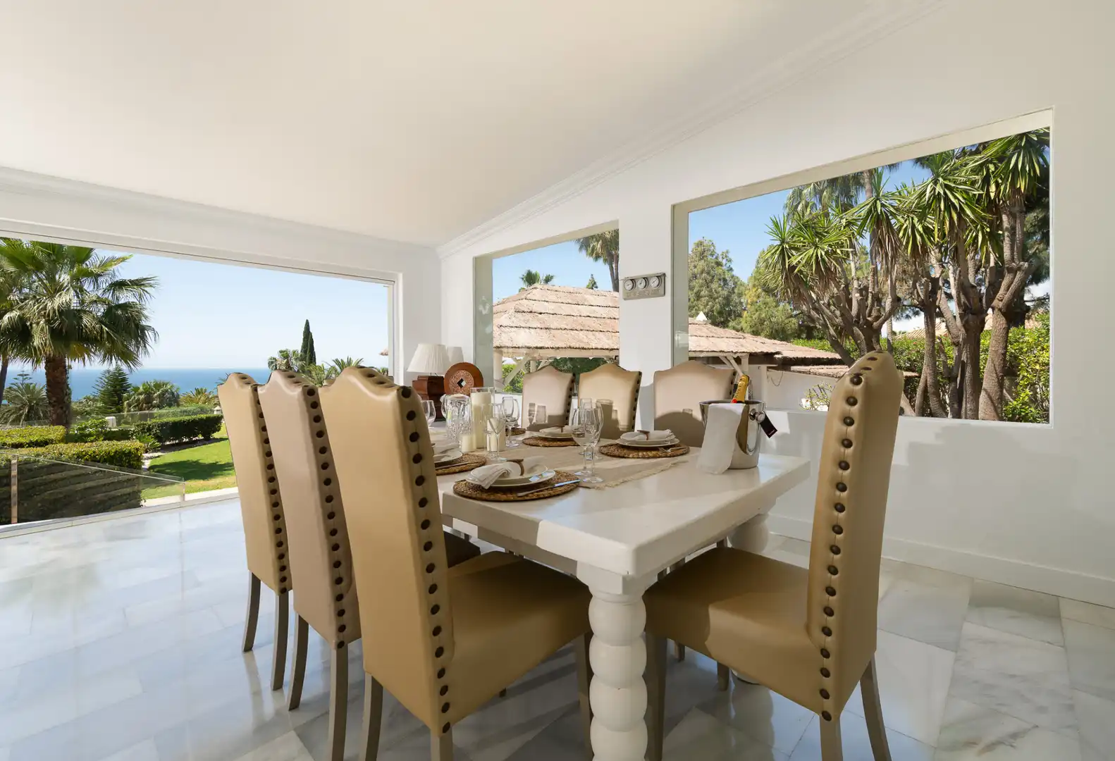 Esszimmer von Haus oder Chalet zum Verkauf in Marbella mit Klimaanlage, Privatgarten und Terrasse