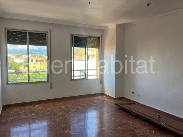 Piso en Venta en Calle Industria, 6 en Santa Bàrbara