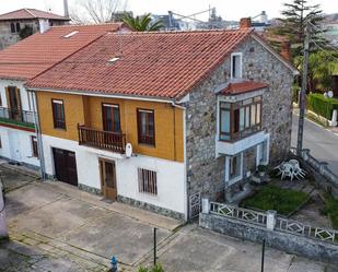 Vista exterior de Casa o xalet en venda en Polanco amb Calefacció, Jardí privat i Traster