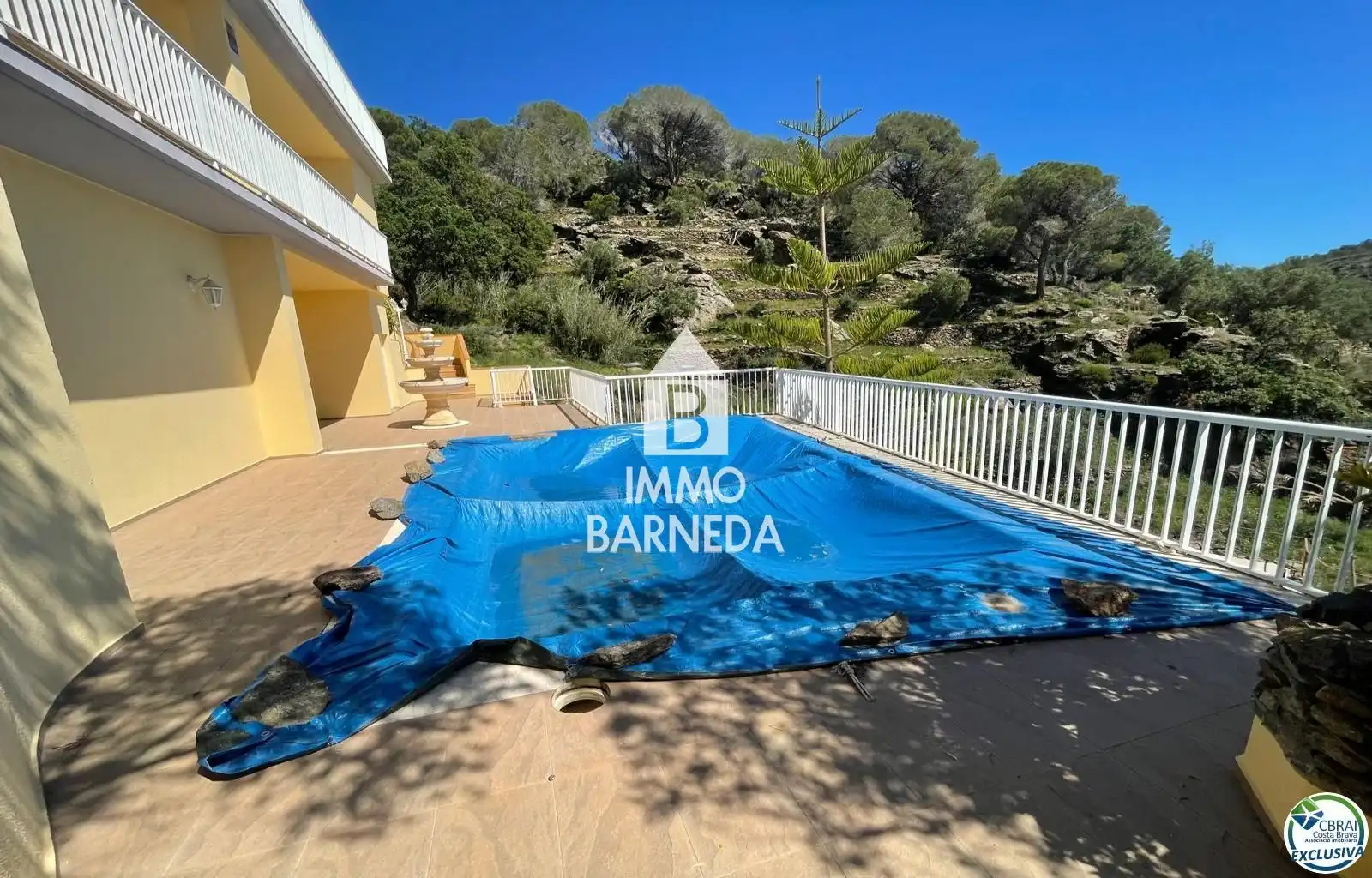 Vista exterior de Casa o xalet en venda en Roses amb Calefacció, Jardí privat i Terrassa