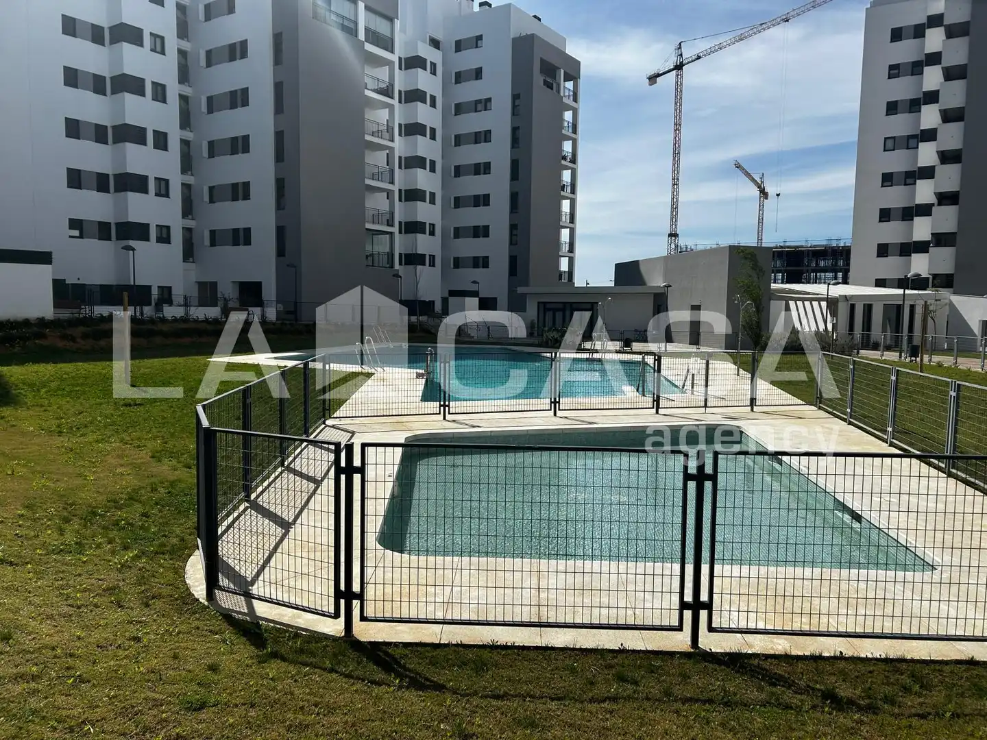 Swimming pool of Flat for sale in Dos Hermanas  with Air Conditioner, Terrace and Swimming Pool