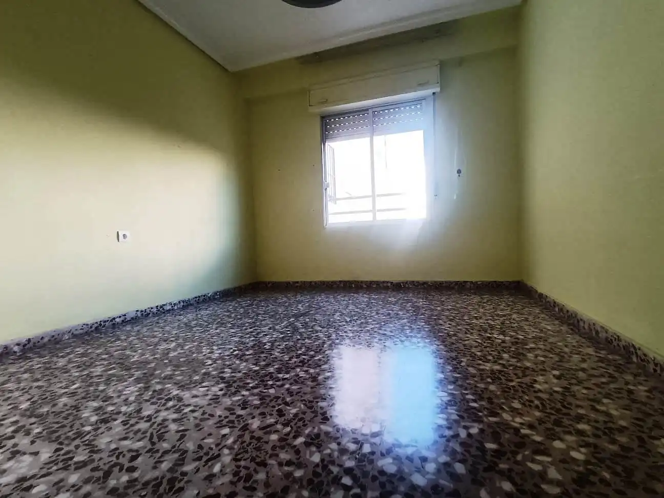 Schlafzimmer von Wohnung zum Verkauf in Cieza mit Klimaanlage und Balkon