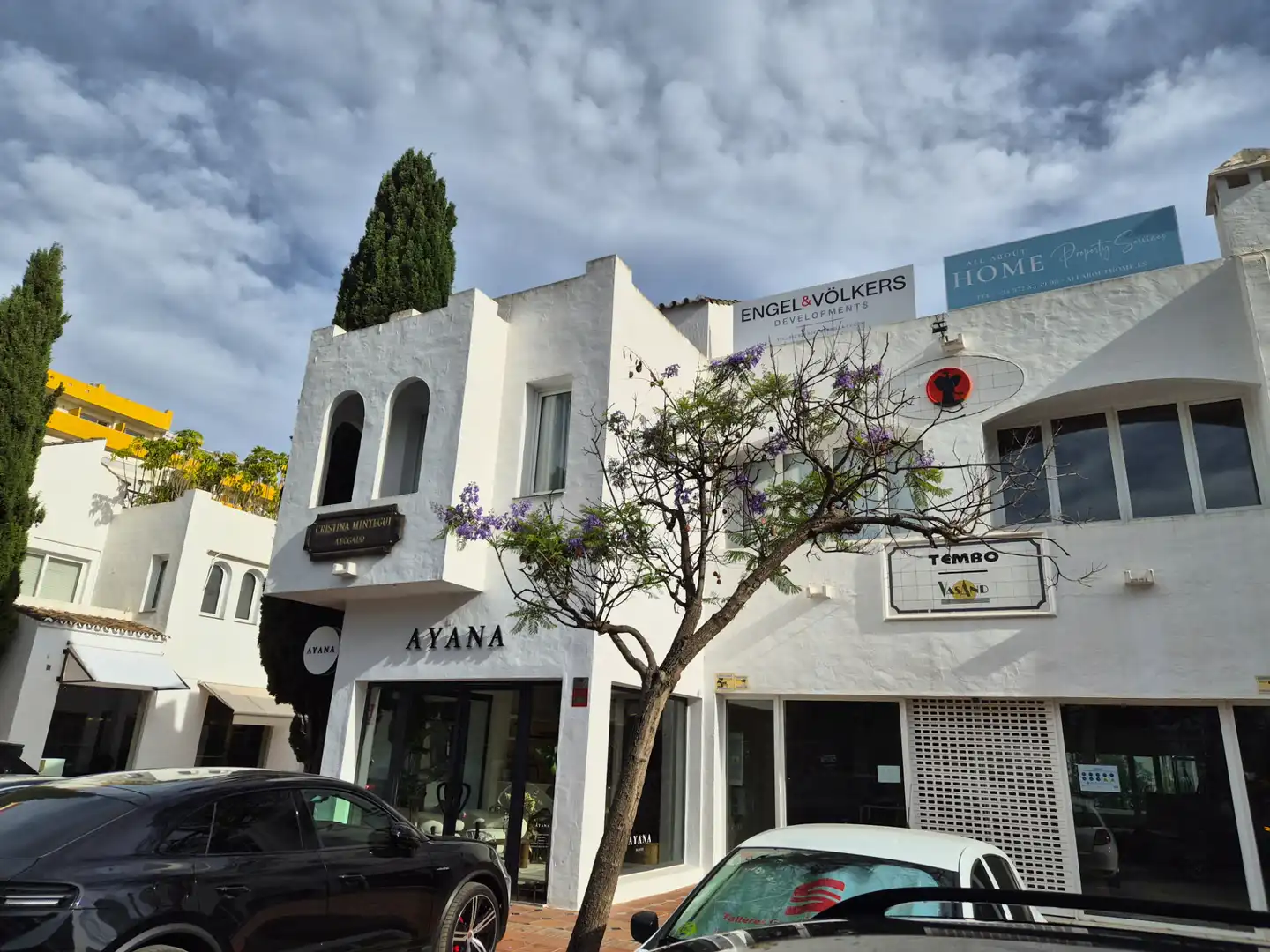 Vista exterior de Local de lloguer en Marbella amb Aire condicionat