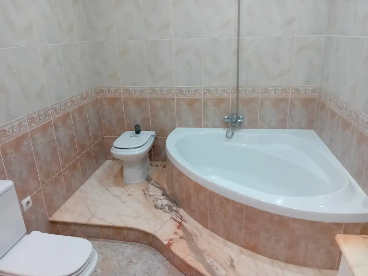 Bany de Casa o xalet en venda en Almagro amb Aire condicionat, Calefacció i Terrassa