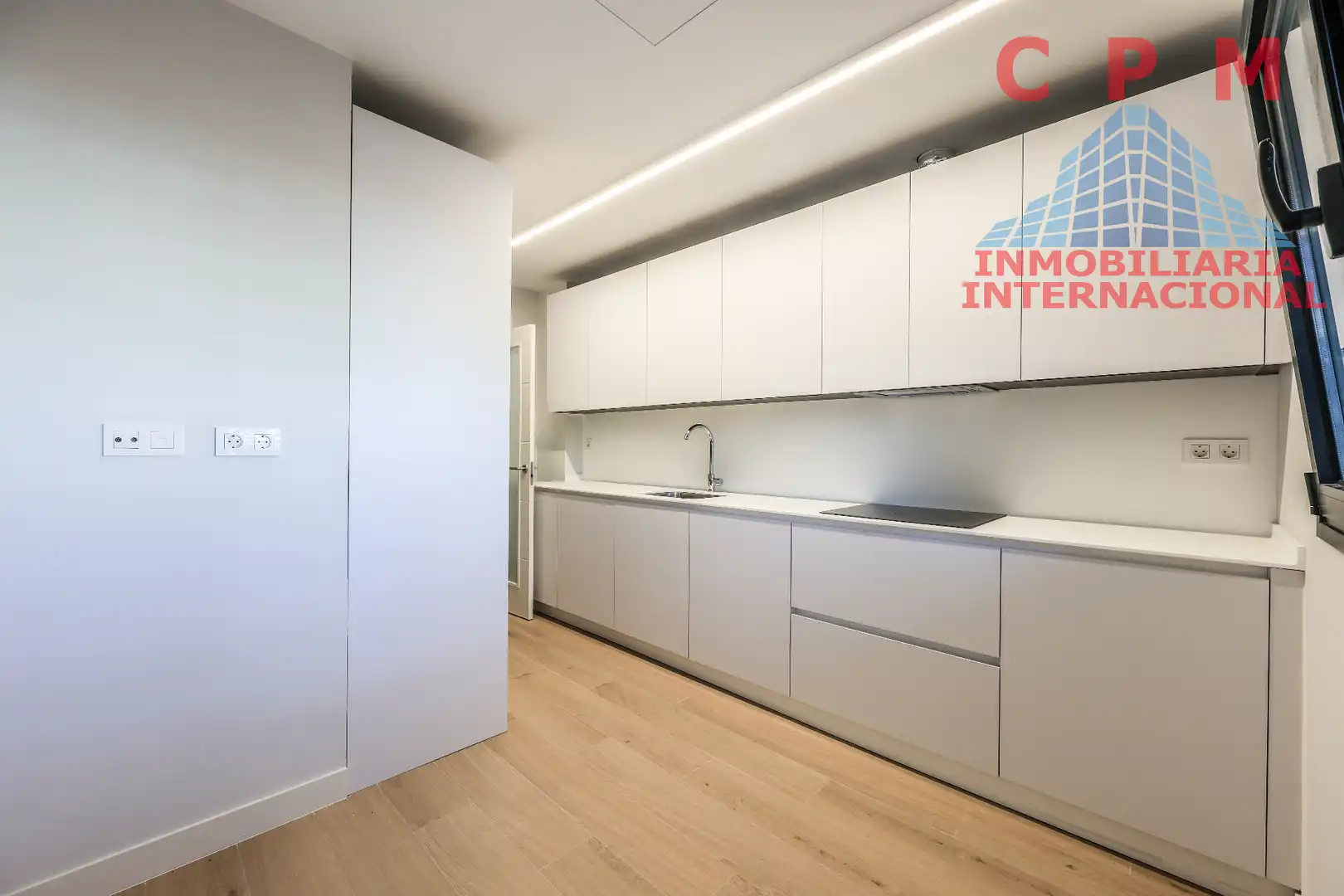 Kitchen of Flat for rent in Pozuelo de Alarcón  with Air Conditioner, Heating and Parquet flooring