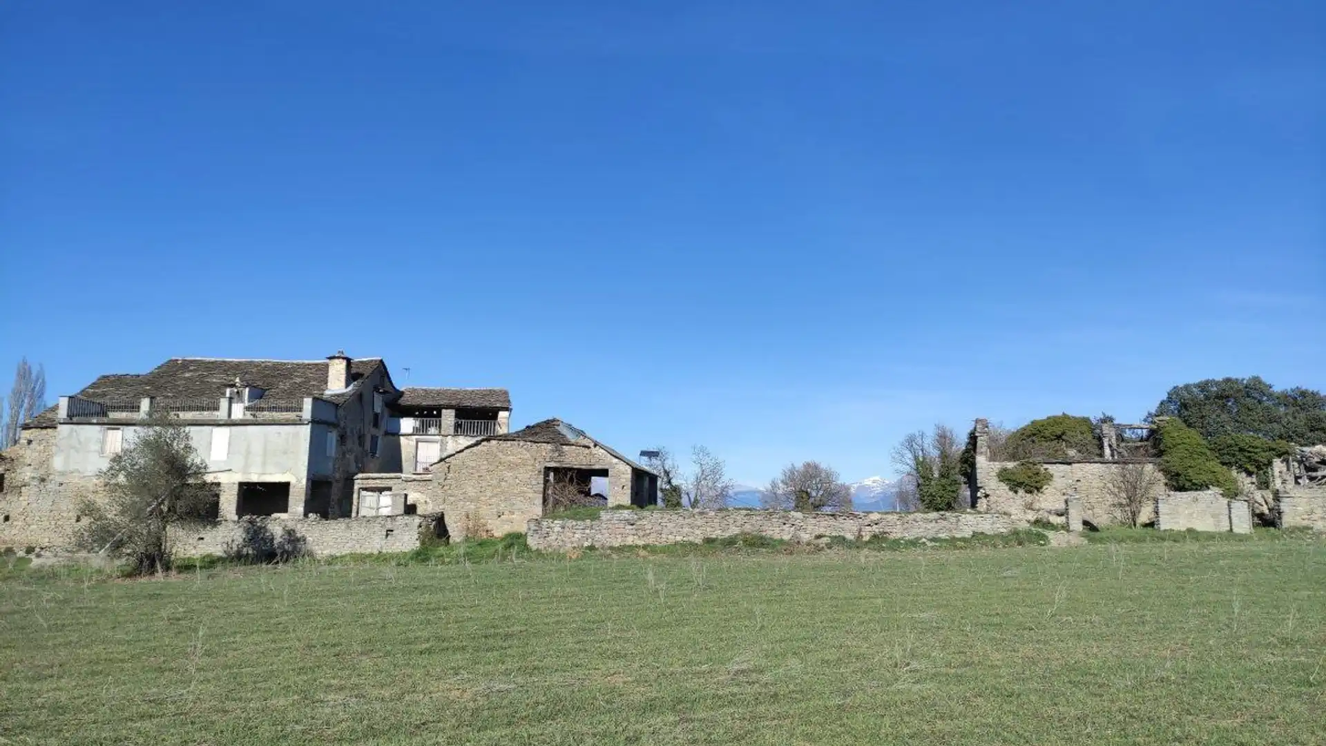 Houses for sale in Aínsa-Sobrarbe  with Terrace and Storage room