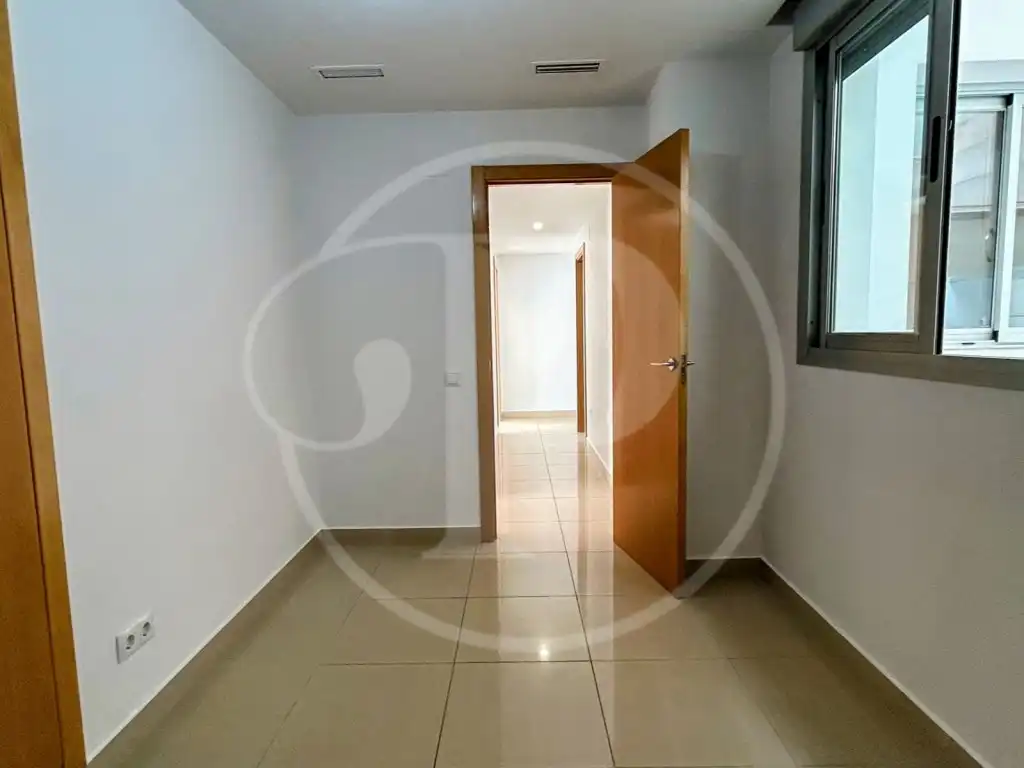 Flat for sale in Montserrat  with Air Conditioner, Heating and Terrace