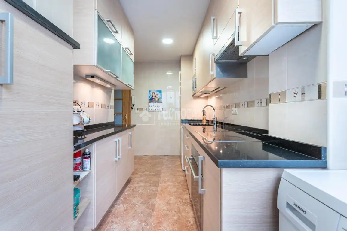 Cocina de Piso en venta en Madrid con Trastero