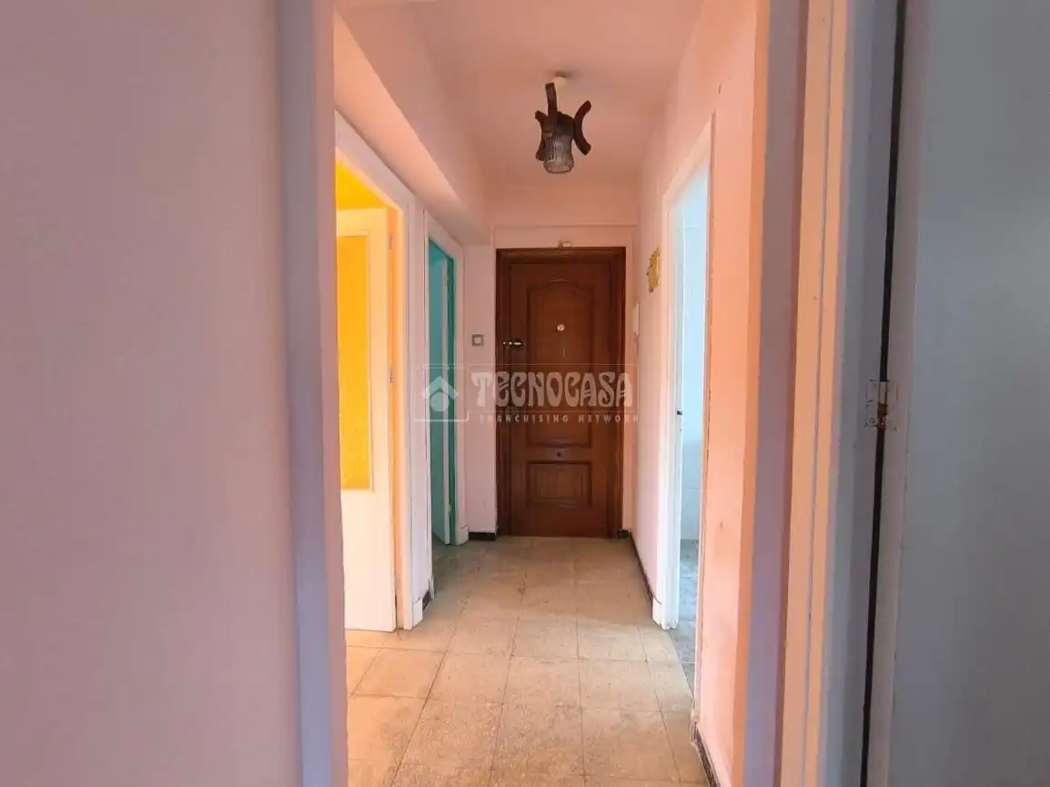 Piso en venta en Huelva con Balcón