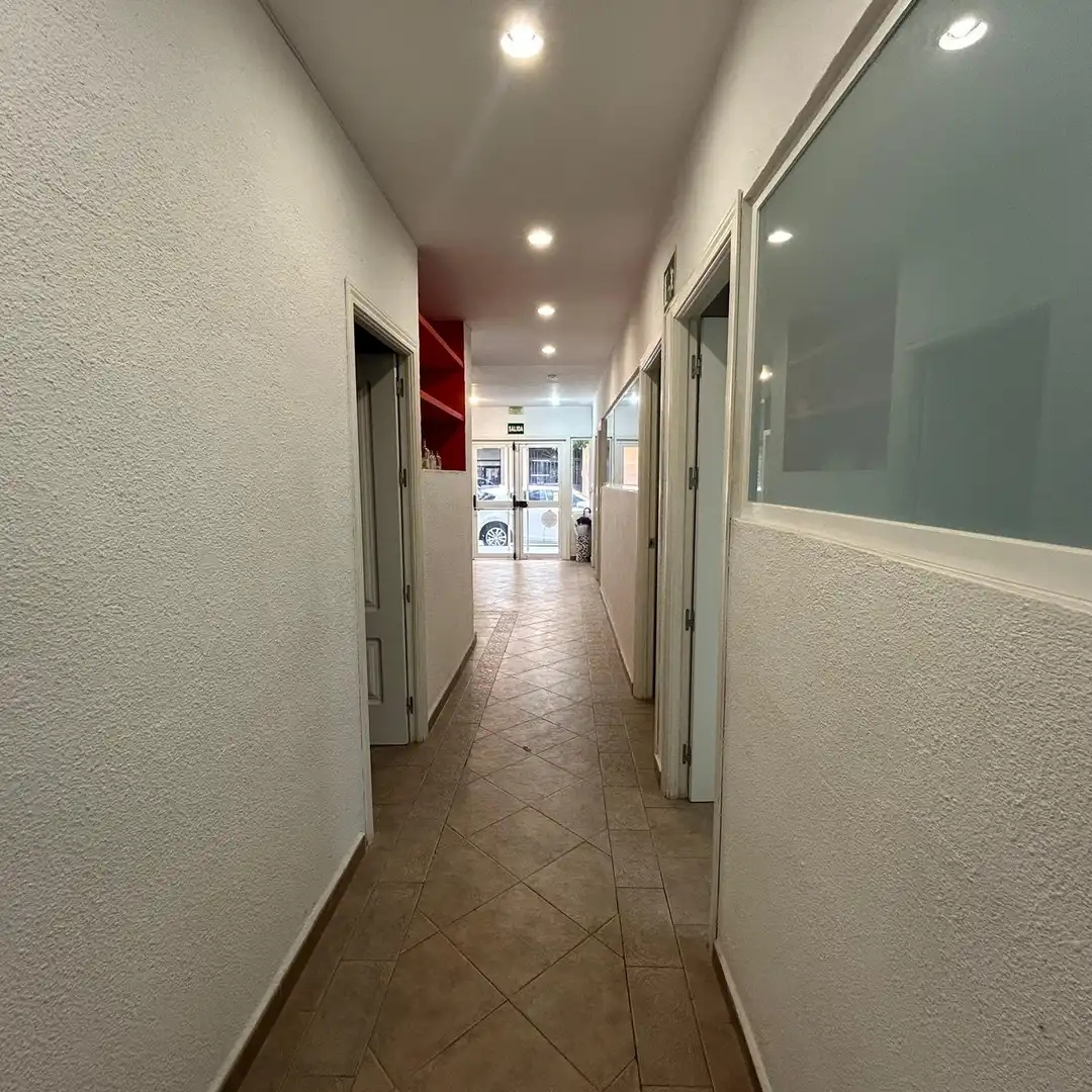 Local comercial en venda a Poniente-Sur
