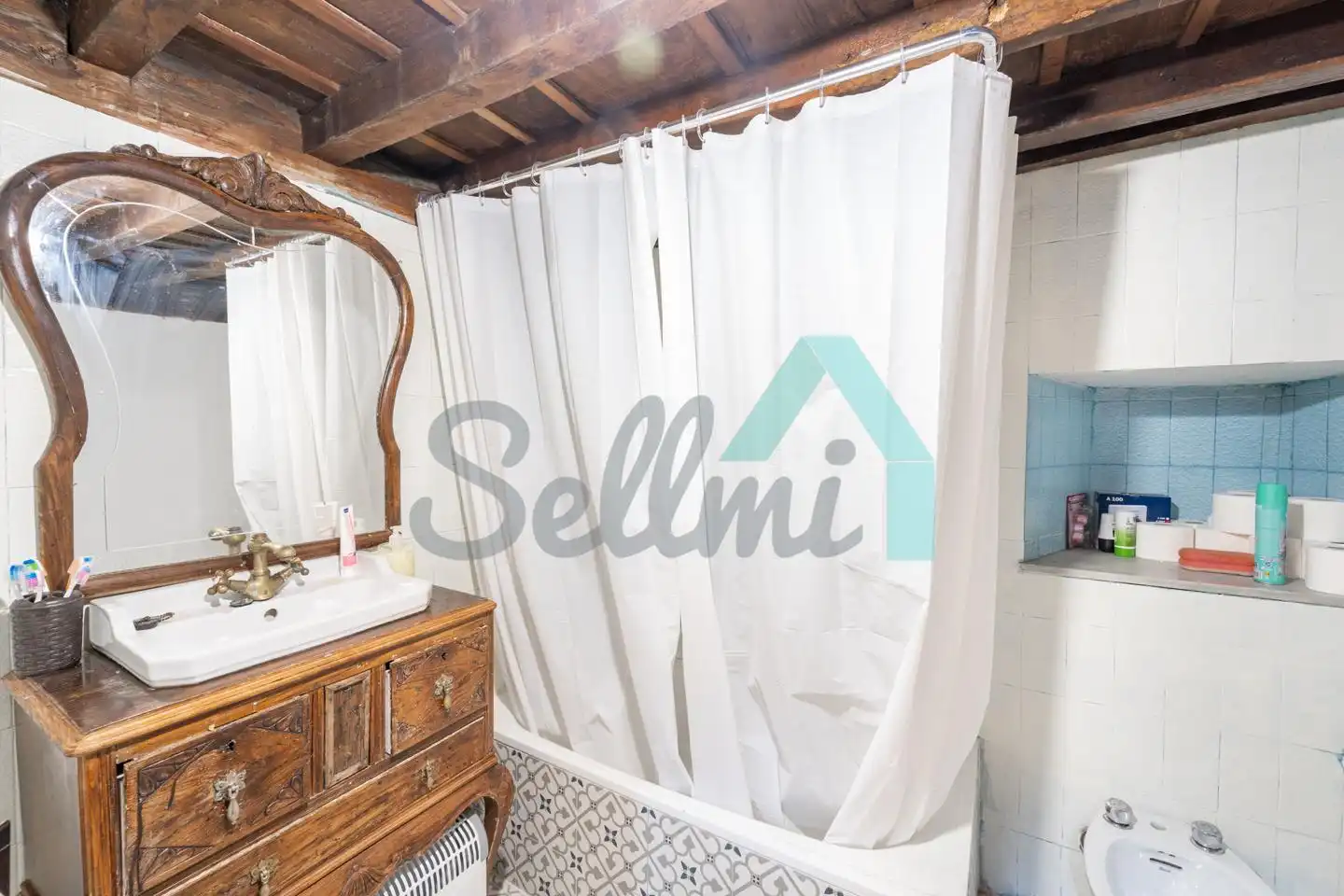 Baño de Casa adosada en venta en Quirós con Parquet y Trastero