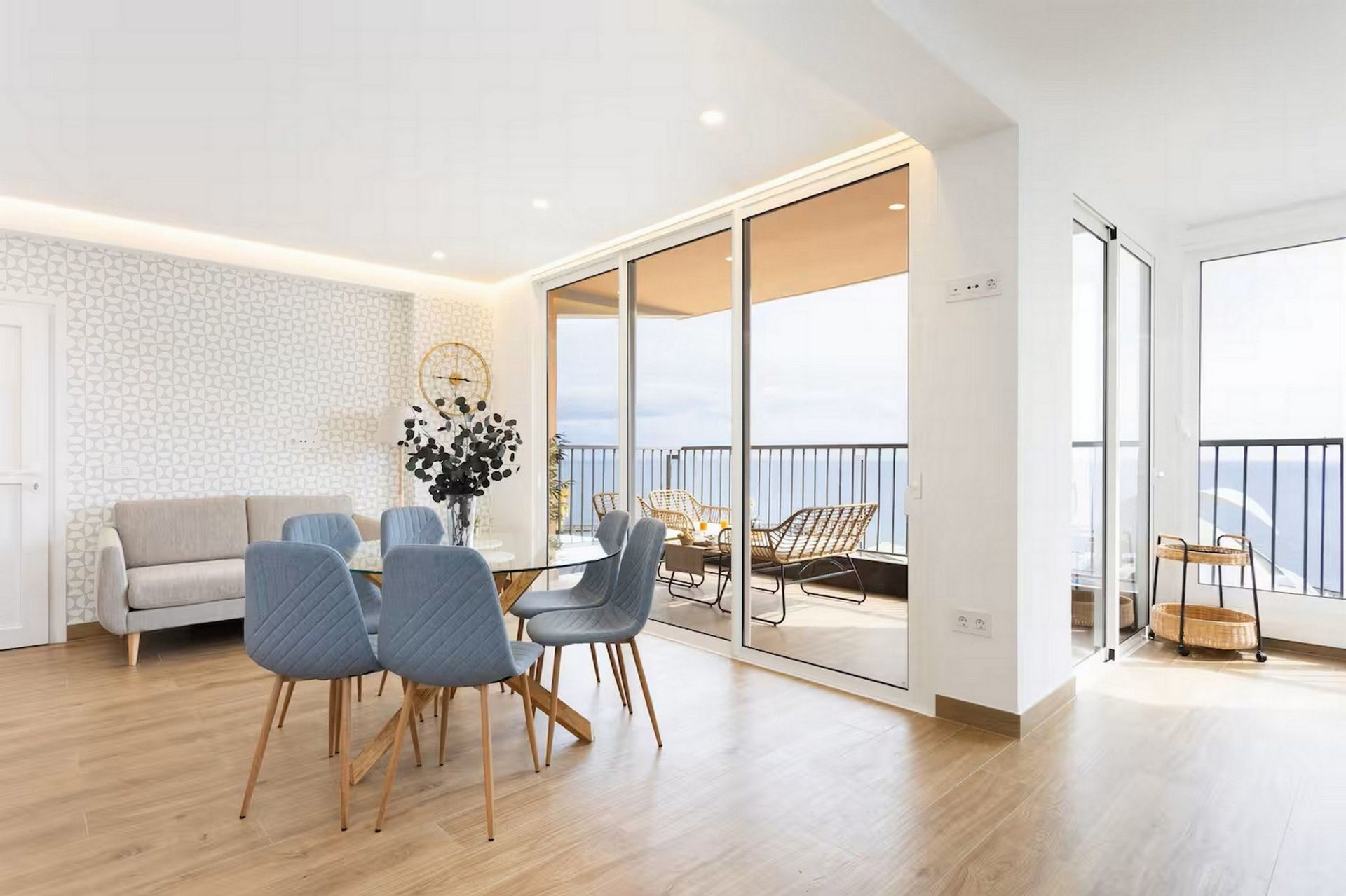 Sala de estar de Piso de alquiler en  Santa Cruz de Tenerife Capital con Aire acondicionado, Calefacción y Amueblado