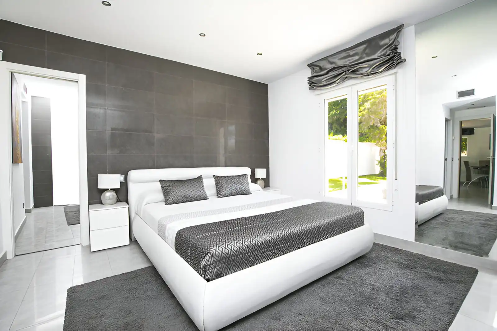 Habitación de Casa o chalet en venta en Marbella con Aire acondicionado, Jardín privado y Terraza
