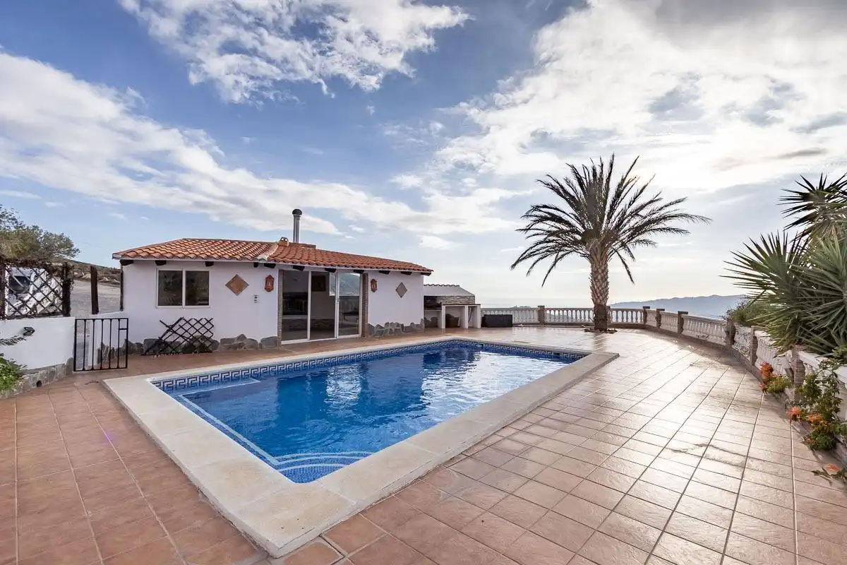 Piscina de Casa o chalet en venta en Jete con Aire acondicionado, Calefacción y Jardín privado