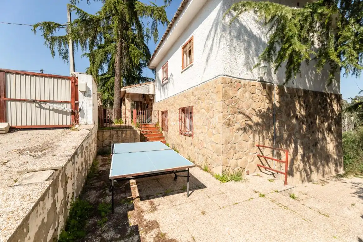 Jardí de Casa o xalet en venda en Las Rozas de Madrid amb Aire condicionat, Calefacció i Terrassa