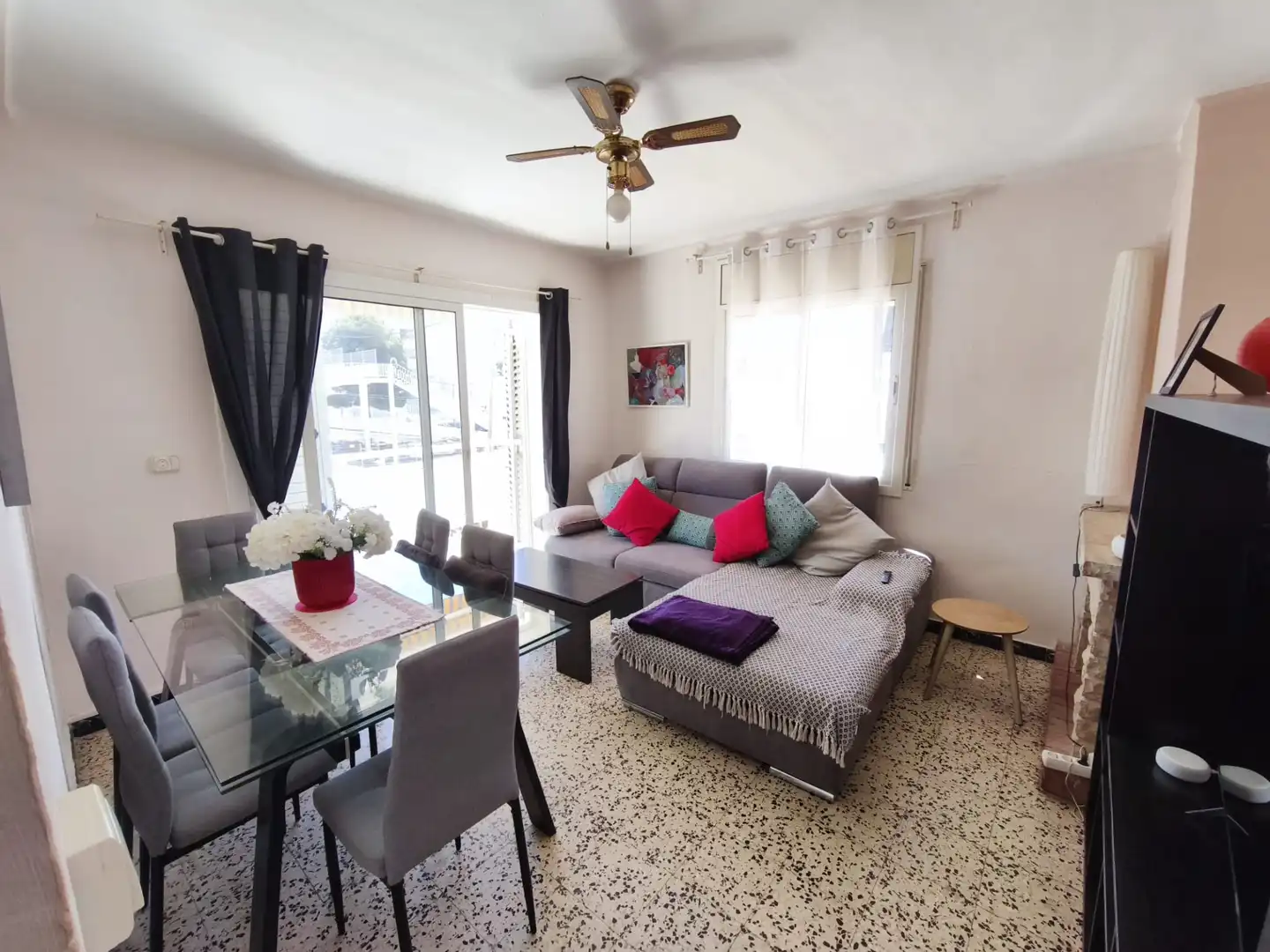 Sala d'estar de Apartament en venda en Mont-roig del Camp amb Terrassa, Traster i Forn