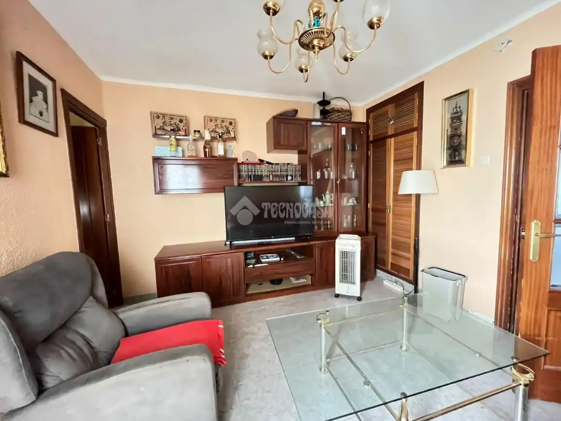 Sala de estar de Piso en venta en Linares