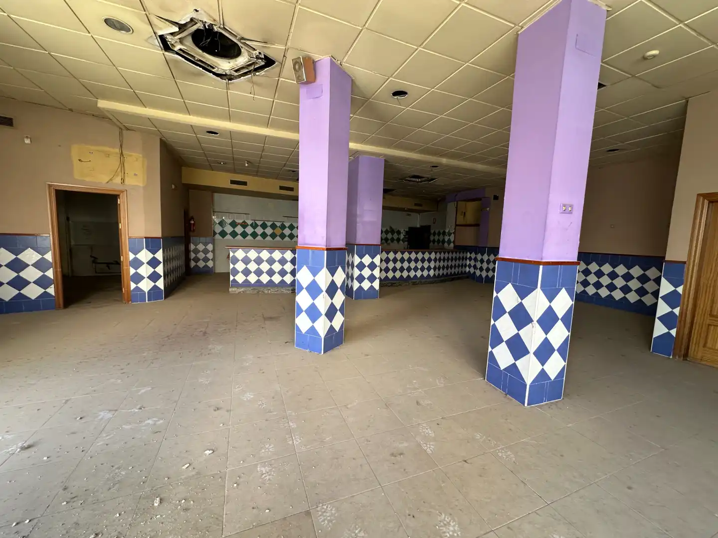 Local comercial en venda a Avenida Libertad