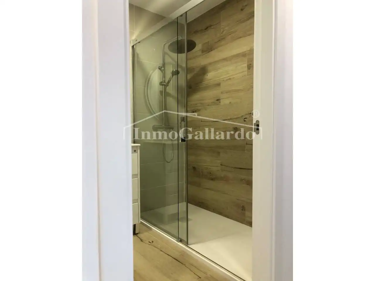 Bathroom of Flat for sale in Málaga  with Terrace