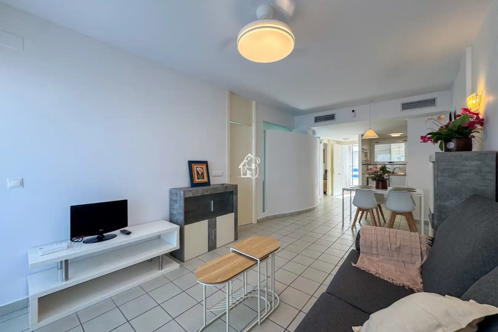 Sala de estar de Apartamento de alquiler en Orihuela con Terraza, Piscina y Amueblado